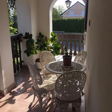 Ilona Vendeghaz Maison d'hôtes *